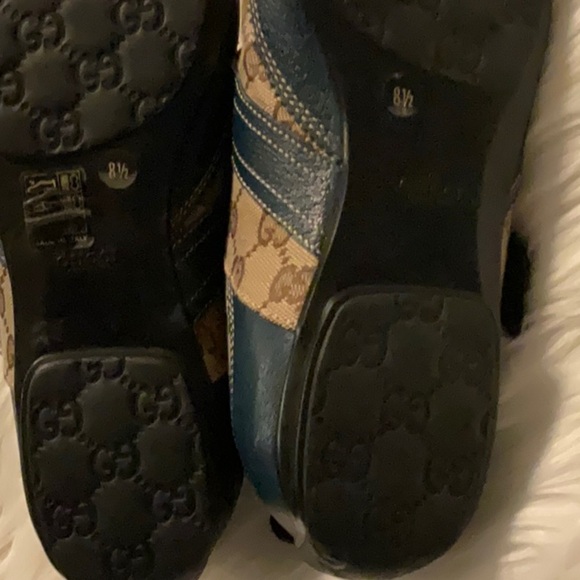 Gucci Navy and Beige Monogram Sneakers - Picture 6 of 11